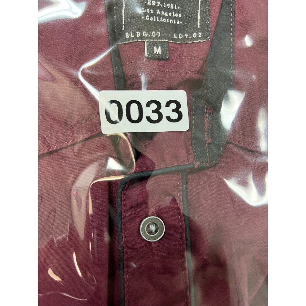 Guess Mens Button Up Shirt Burgundy Short Sleeve Military Style Size M Casual - Picture 9 of 9